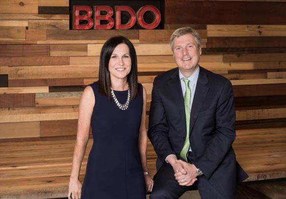 BBDO eleva a Kirsten Flanik como CEO mientras John Osborn pasa al frente de OMD